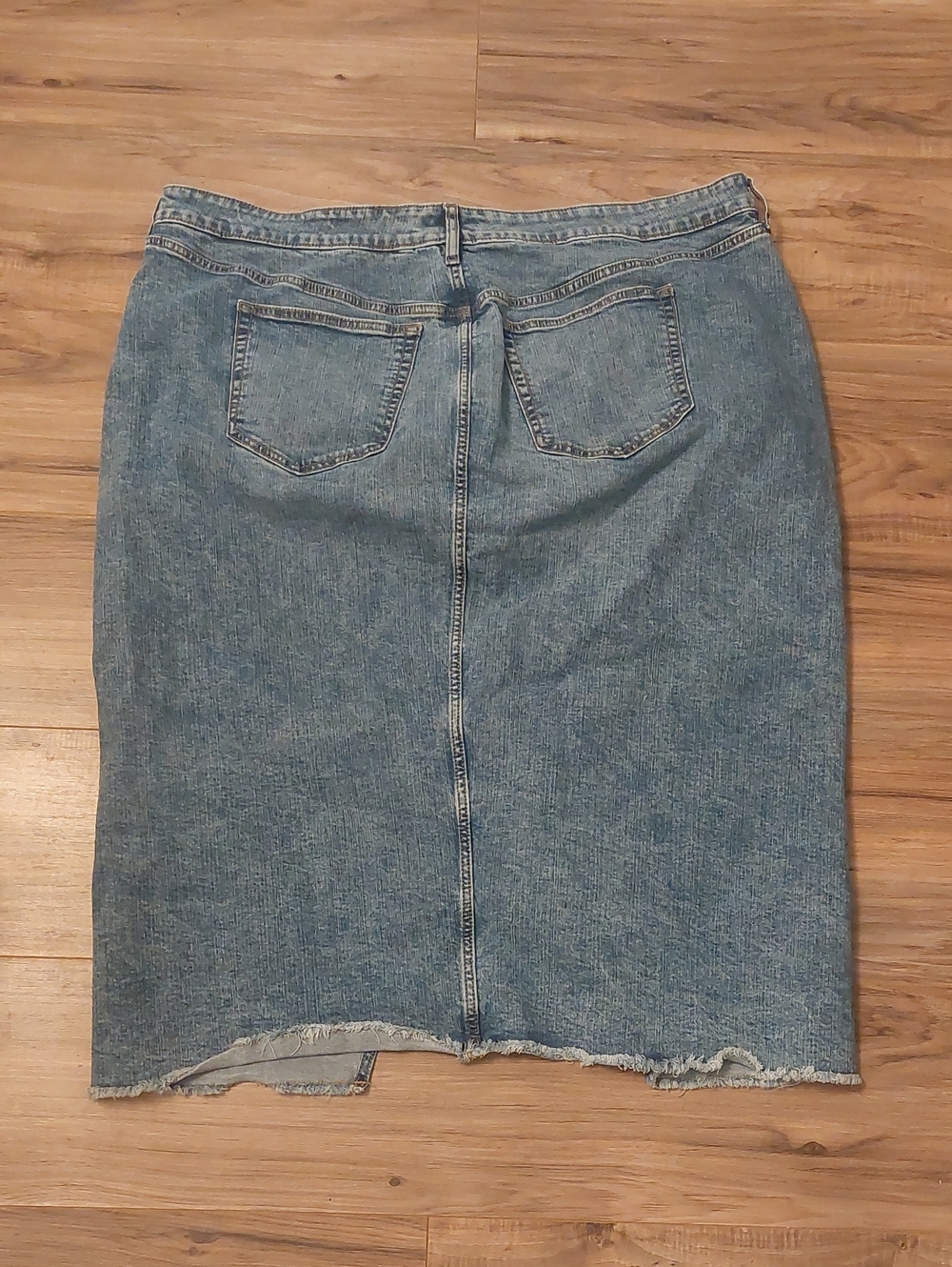 Torrid Blue Denim Midi Split Front Jean Skirt Sz 20 *Runs Bigger - Picture 2 of 15